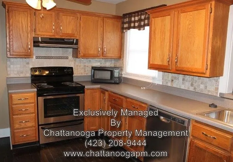 3618 Anderson Ave — Photo 6