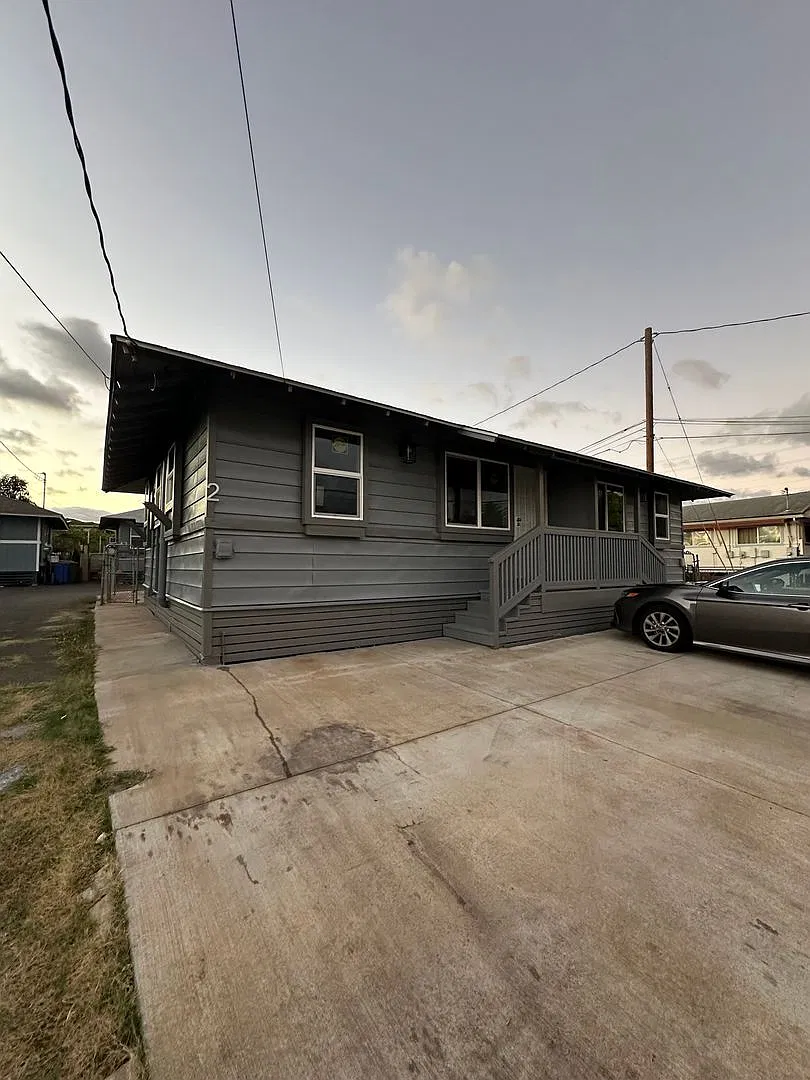 2 bedroom duplex | tastefully upgraded — Photo 3