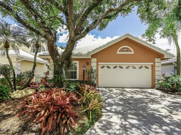 231A Canterbury Dr W, Palm Beach Gardens, FL 33418