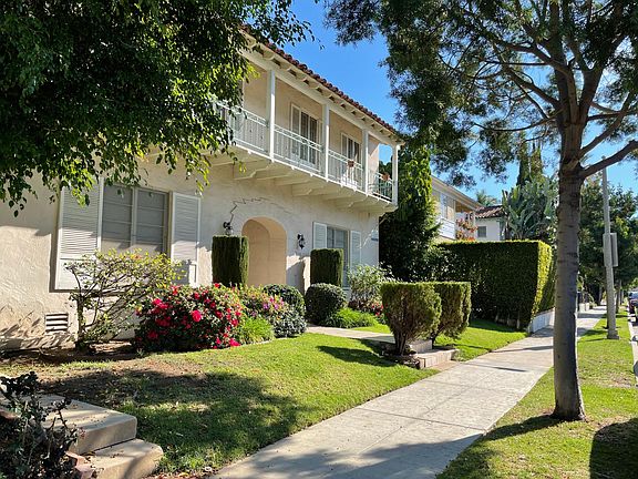 2nd image of 220 S Lasky Dr #P6k7ezj40