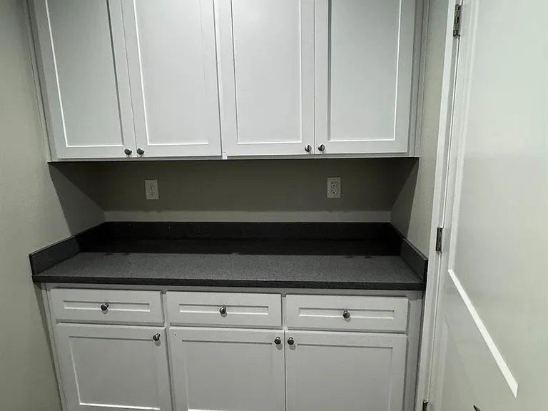 4832 N Fruit Ave — Photo 14