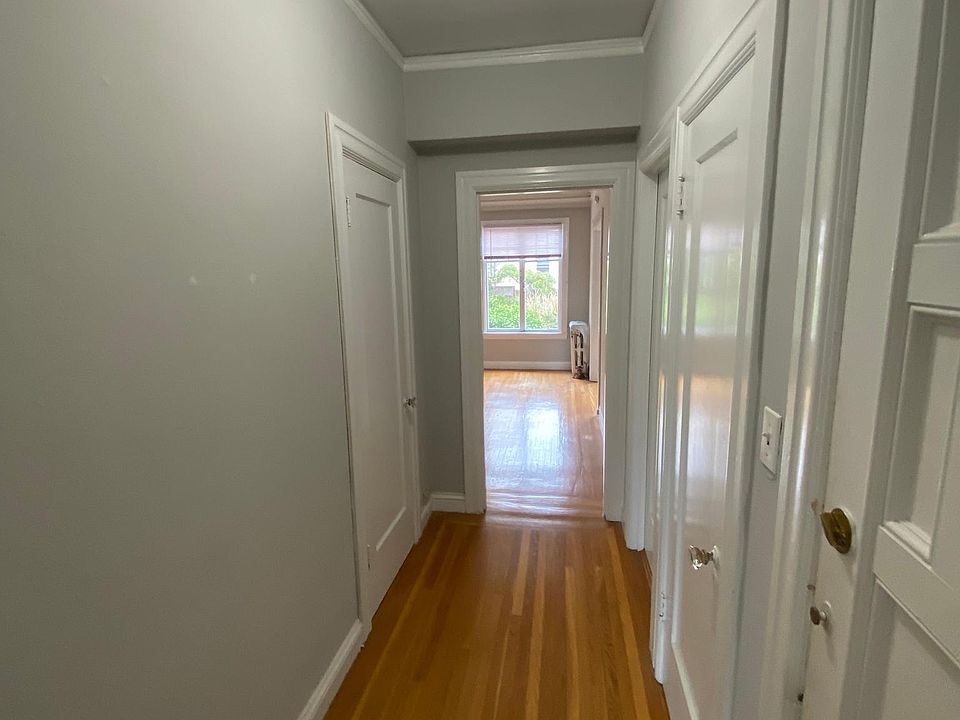 1st image of 2330 Larkin St APT 35
