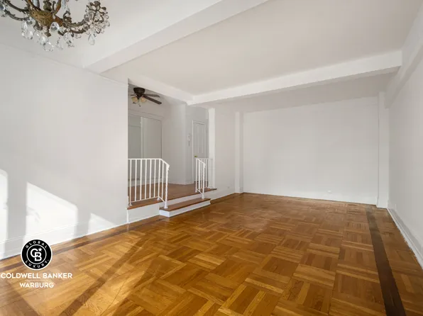 20 East 35th Street image 2 of 19