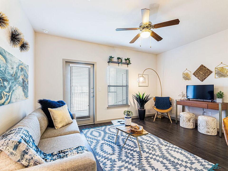 Loretto at Creekside 7319 N Loop 1604 E San Antonio TX Zillow