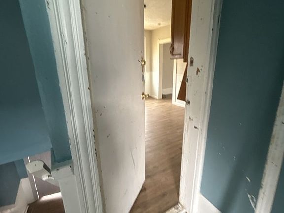 3rd image of 5704 Fullerton Ave #2