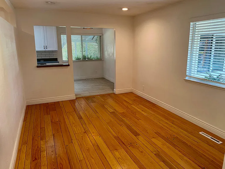 105 Torrey Pine Ct — Photo 14