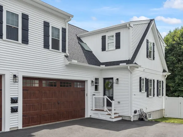 106 Ash St Floor 2, Danvers, MA 01923