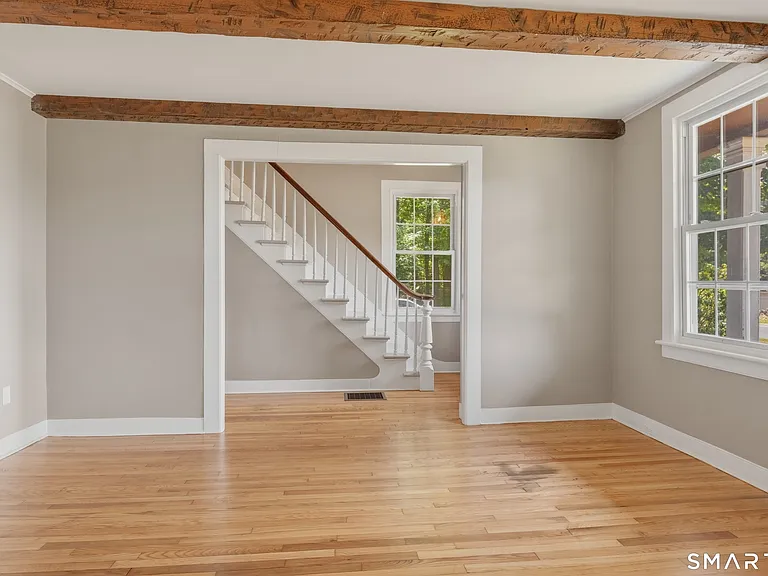 238 Isinglass Rd — Photo 4