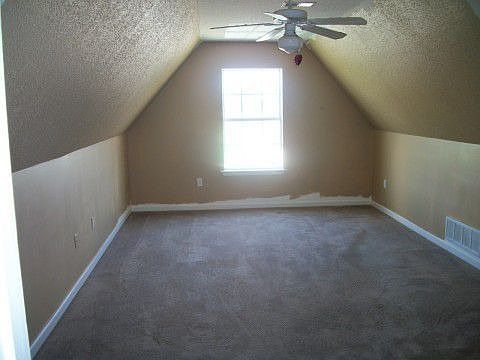 3rd image of 1457 E Lake Blvd
