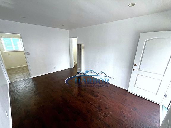 3rd image of 1128-1132 S Mesa St #1130