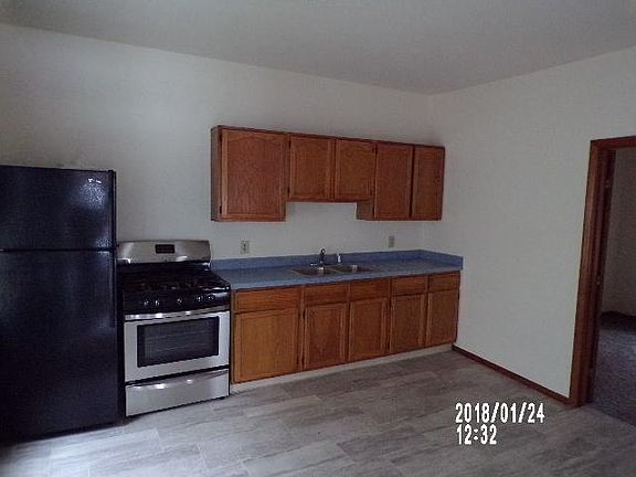 5th image of 209 Grumbach Ave #2