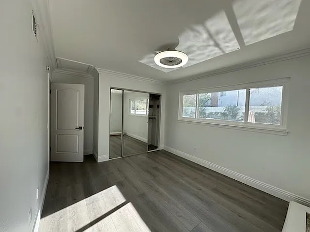 4929 Reseda Blvd — Photo 10
