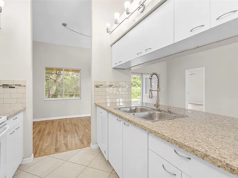 7710 33rd Ln E — Photo 8