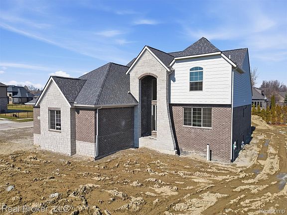 7th image of this home