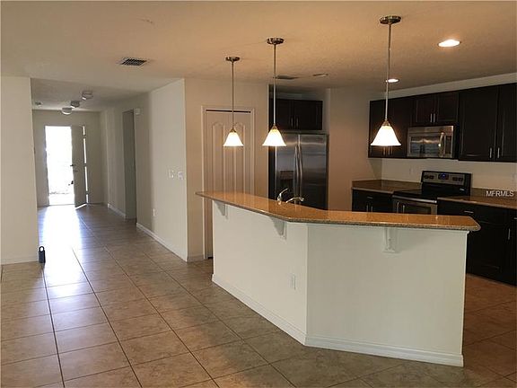 5th image of 1041 Tourmaline Dr