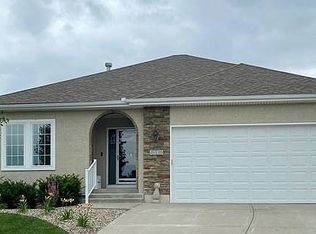 4639 SW Olympia Pl, Lees Summit, MO 64082