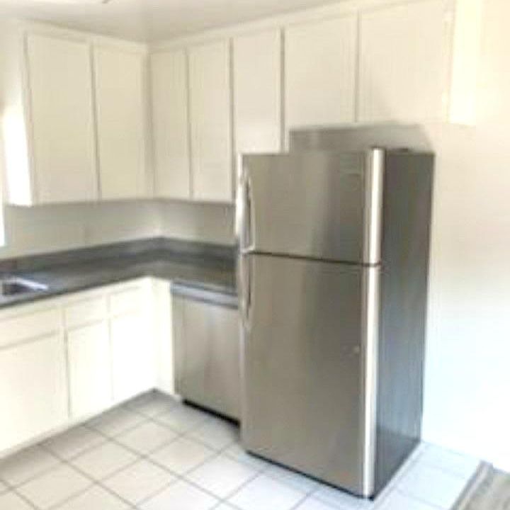1st image of 818 Tularosa Dr #505