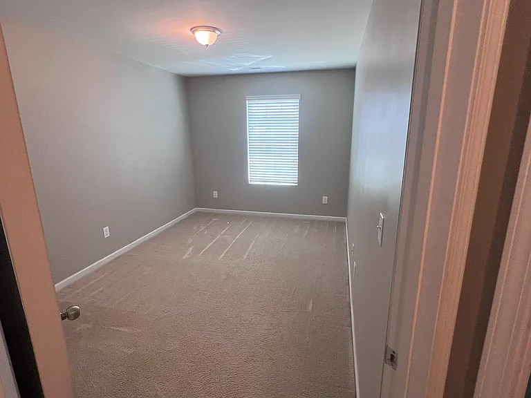 312 Irving Way — Photo 16