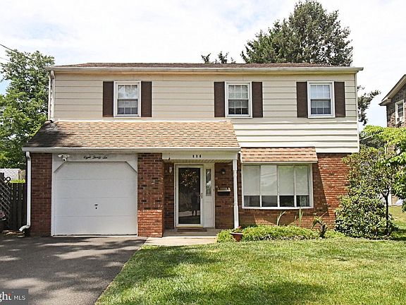 2nd image of 836 N Cedar Rd