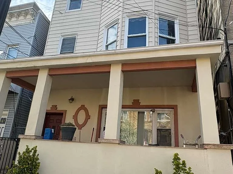 4526 Brown St #3 — Photo 14