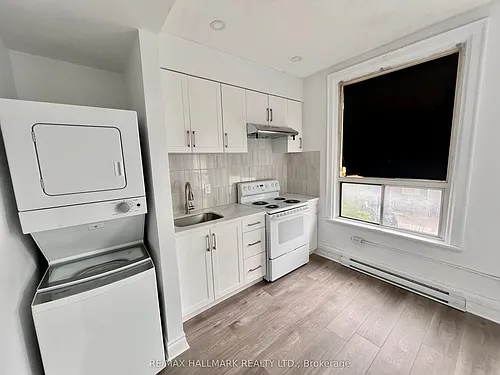 454 Bloor St W #1 Photo 1