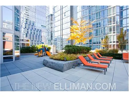 Rented by Douglas Elliman | media 17