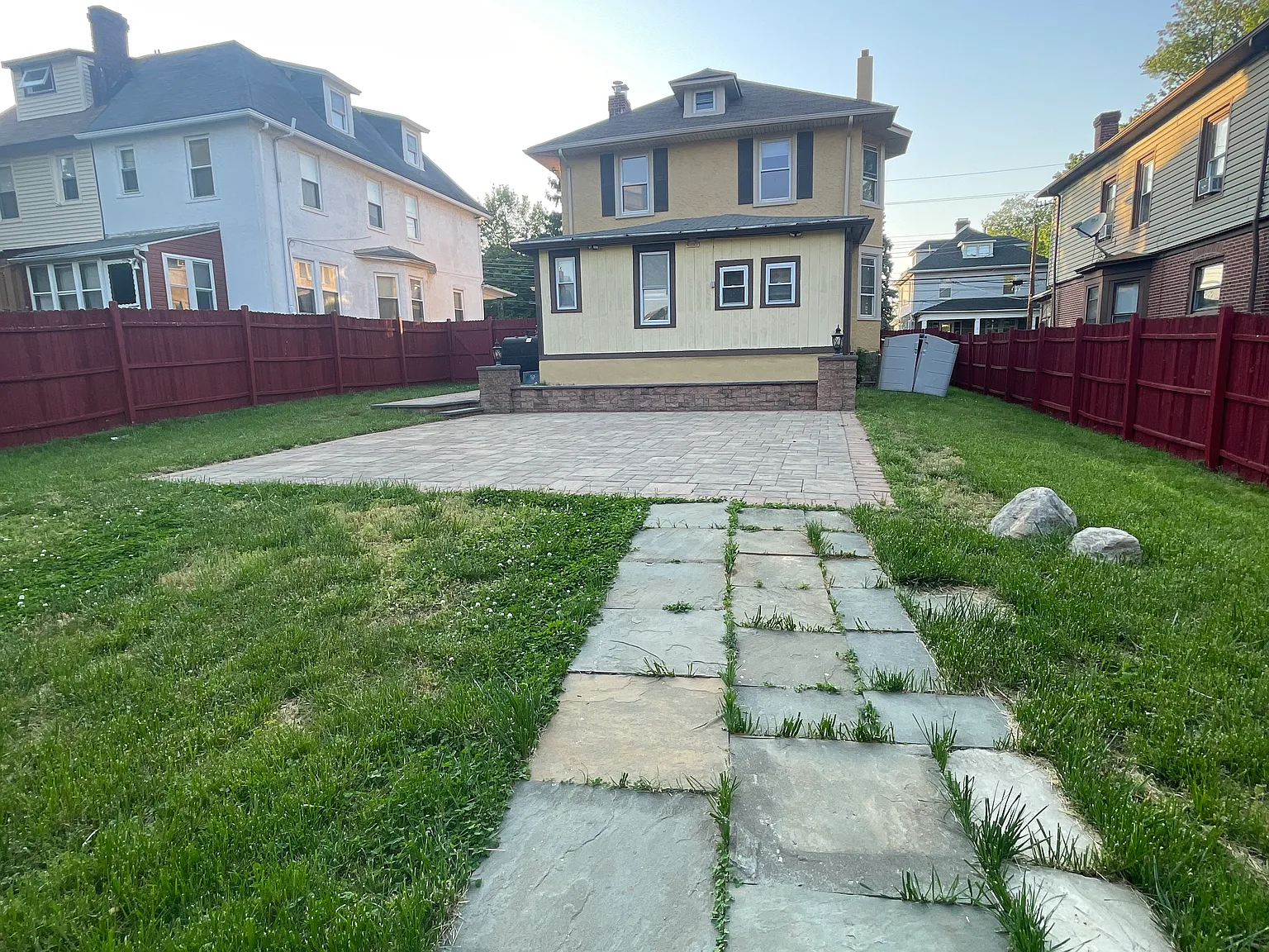 3 bed, $2,150 — Photo 2