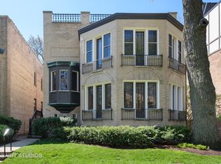 1116 Hull Ter, Evanston, IL 60202