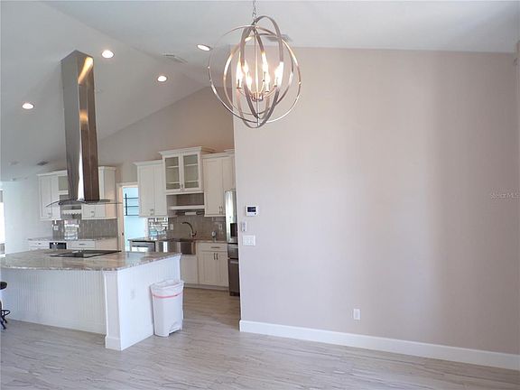 2nd image of 4942 Ariton Rd