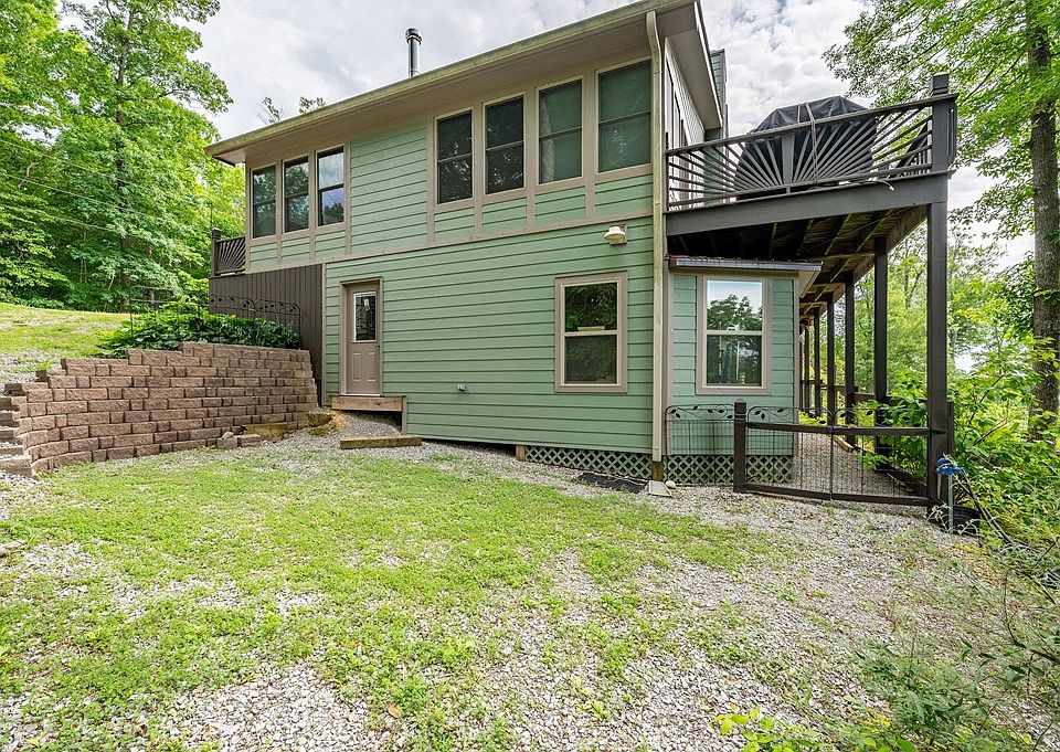31st image of 4550 Southgate Rd