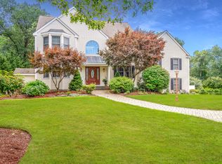 7 Birchwood Dr, Westford, MA 01886