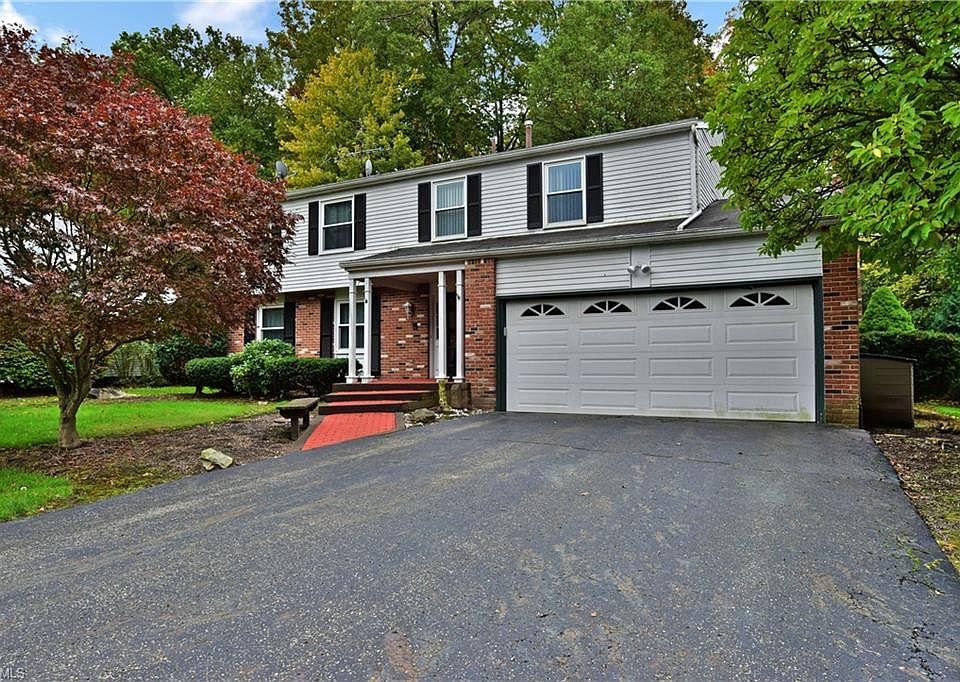 1st image of 9062 Briarbrook Dr NE