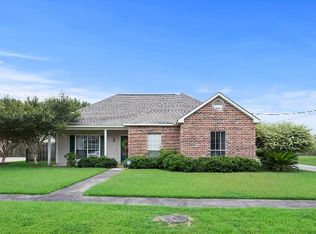 3554 Holly St, Zachary, LA 70791