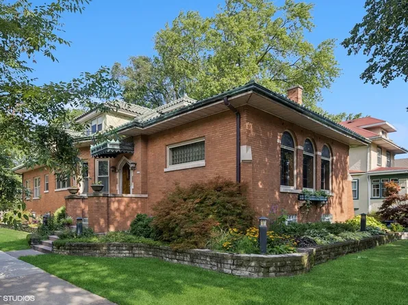1147 Wenonah Ave, Oak Park, IL 60304