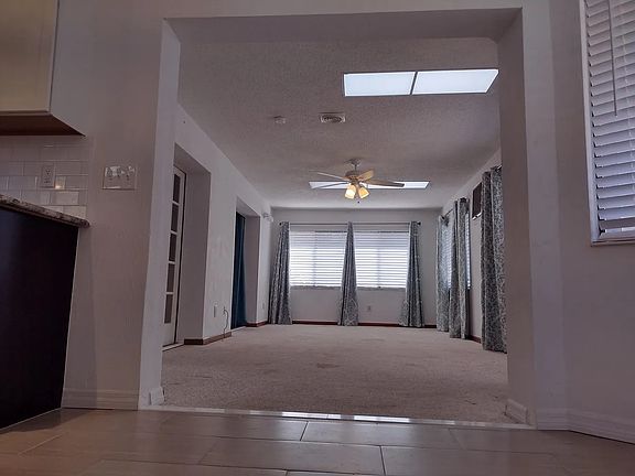 3rd image of 15 Bradmore Ln