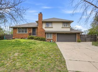 8448 E Lakeland Ct, Wichita, KS 67207