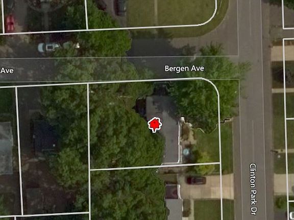 2nd image of 121 Clinton Park Dr