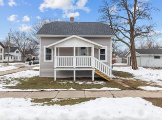 400 W 7th Ave, Oshkosh, WI 54902