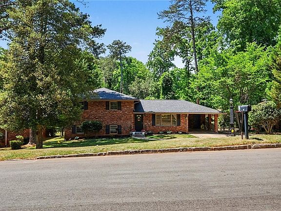 4th image of 2257 Colleen Ct