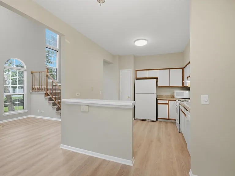 610 Woodhaven Dr — Photo 7