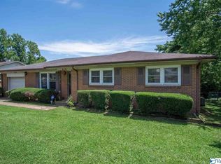 4715 Rutledge Dr NW, Huntsville, AL 35816