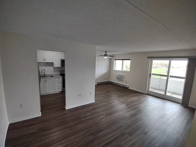 380 Fitch St — Photo 22