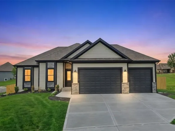 2210 Piedmont Pl, Excelsior Springs, MO 64024