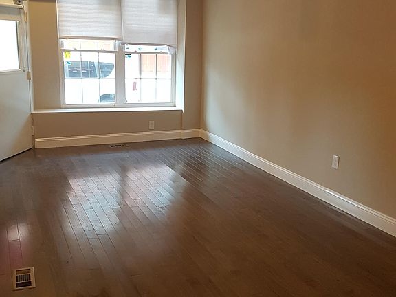 4th image of 1321 S 2nd St Unit 1