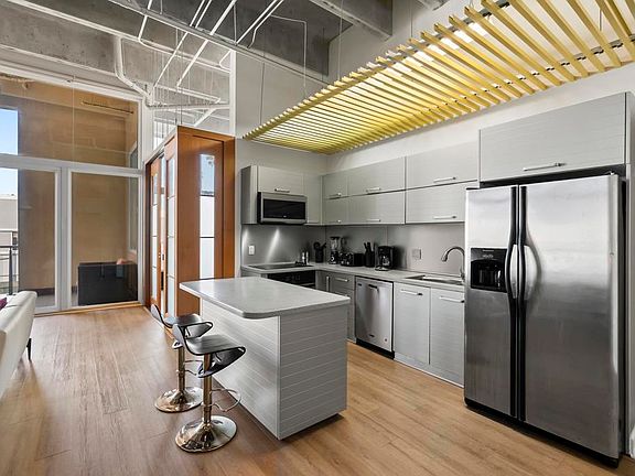 5th image of 550 Seagaze Dr APT 12