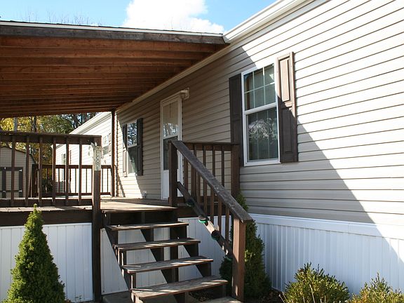 2nd image of 908 Evelyn Way