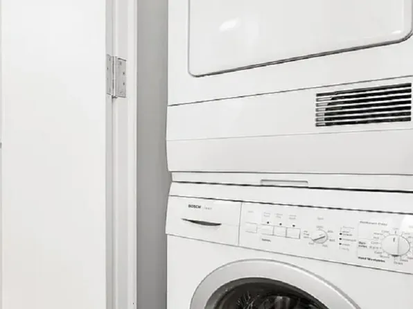 100 West 58th Street image 8 of 14