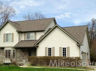 81 Evaline Ave, Troy, MI