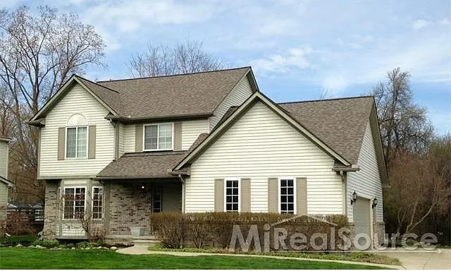 81 Evaline Ave photo 1