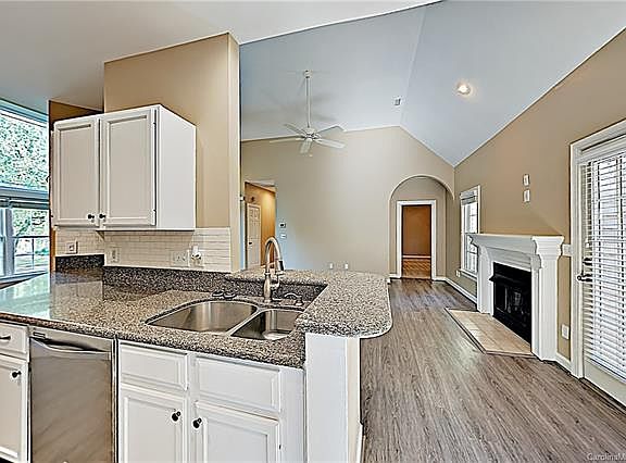 4th image of 7211 Bevington Woods Ln